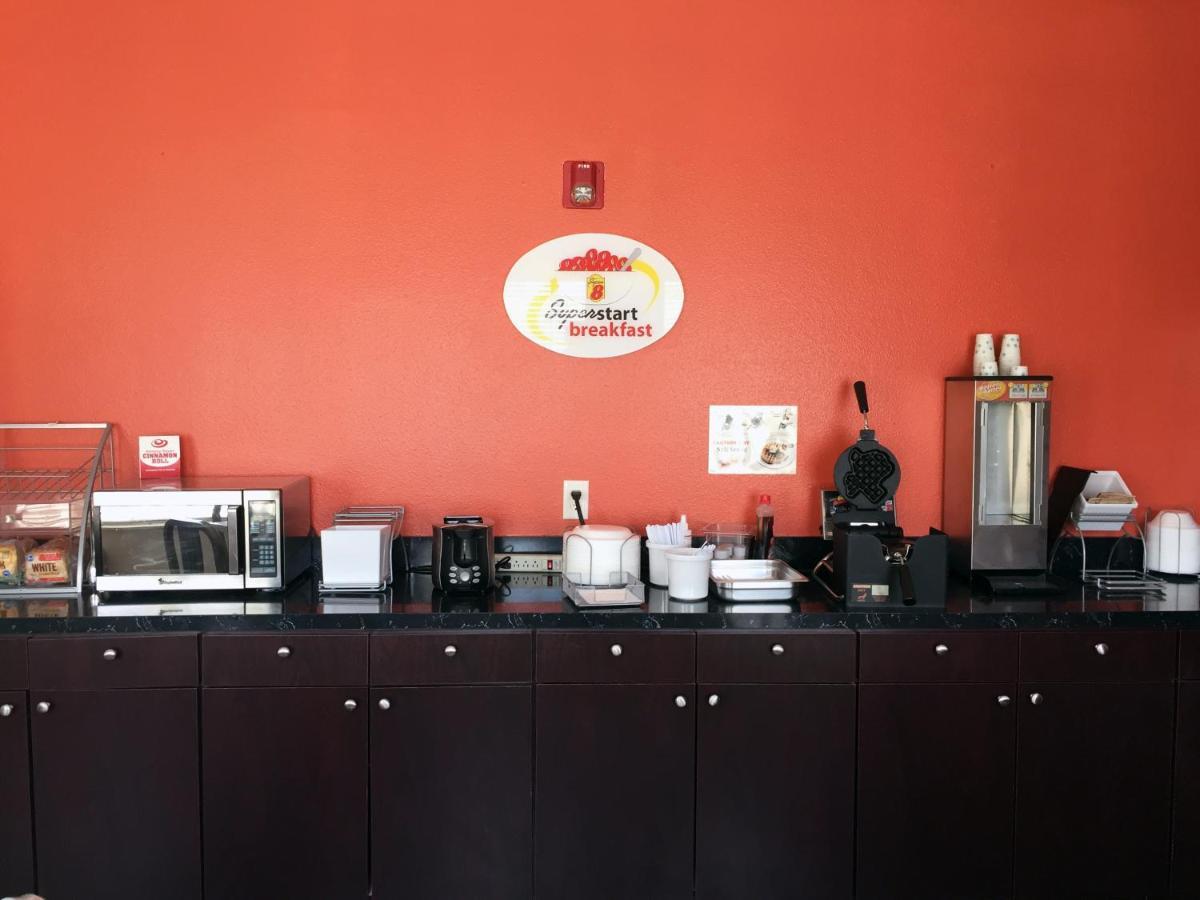 Super 8 By Wyndham Forney/East Dallas Ngoại thất bức ảnh