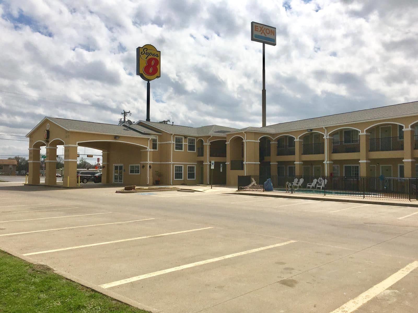 Super 8 By Wyndham Forney/East Dallas Ngoại thất bức ảnh