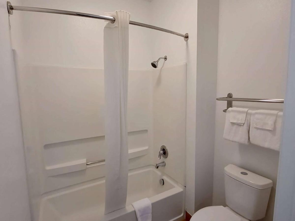 Super 8 By Wyndham Forney/East Dallas Ngoại thất bức ảnh